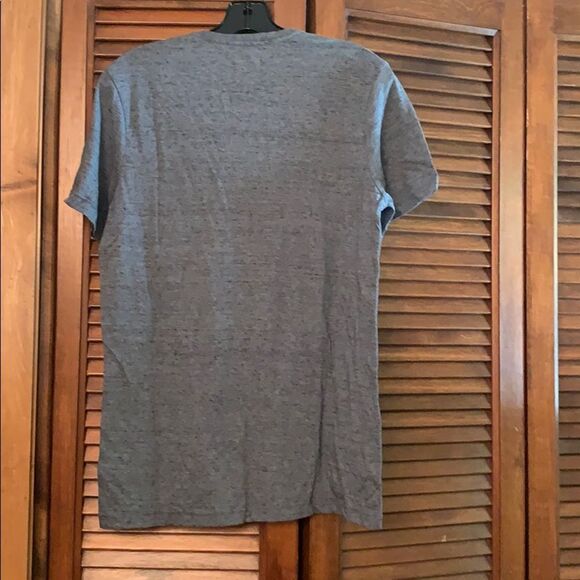 NWT Men’s V Neck w/ Pocket Tee - Picture 3 of 3